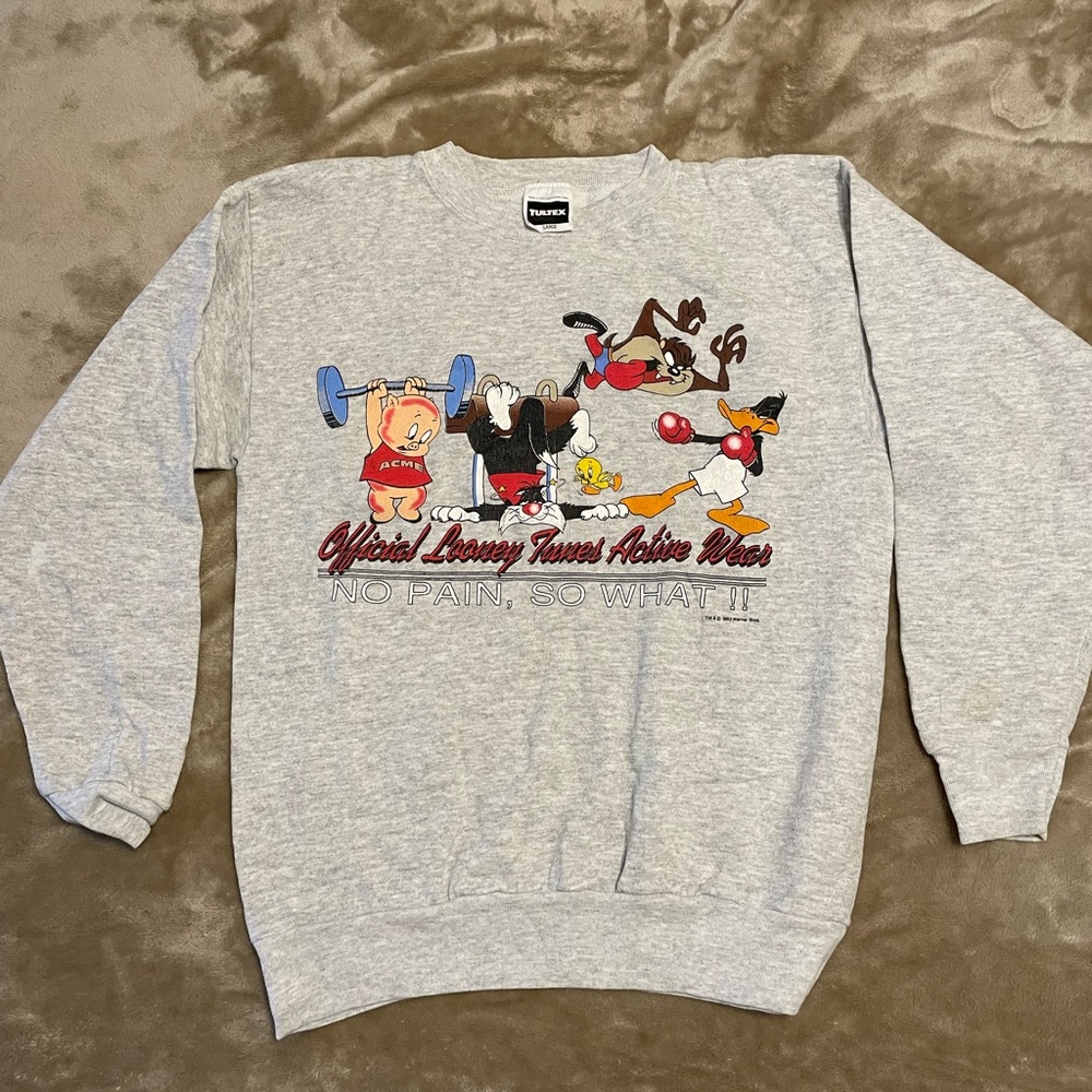 Vintage looney tunes unisex sweatshirt. Size large